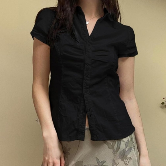 RW&CO. Tops - Puff Sleeve Black Button Up